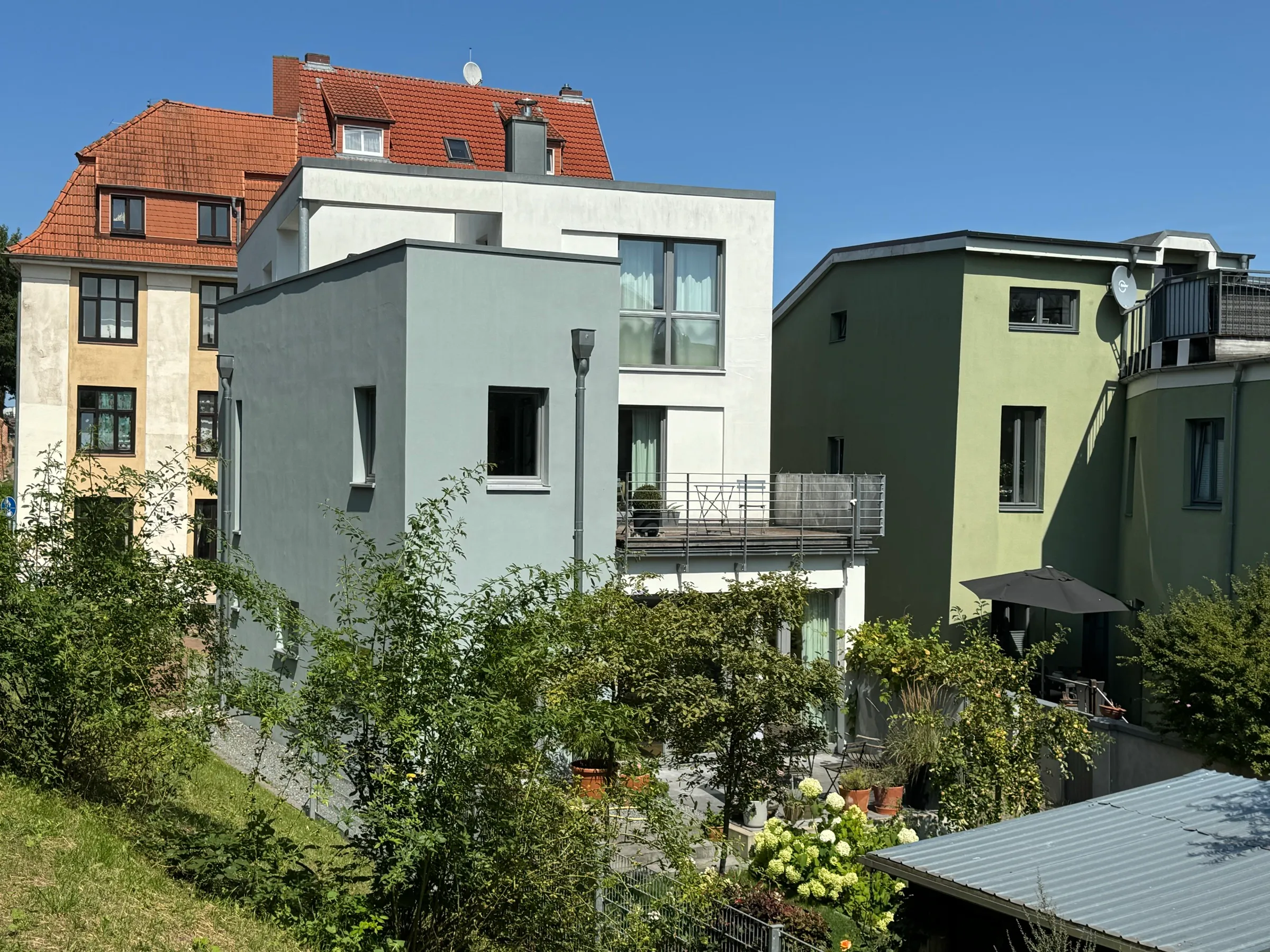 Das Haus am Küterbruch im Sommer